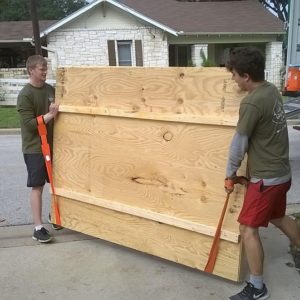 Little Guys Movers on the job in Austin