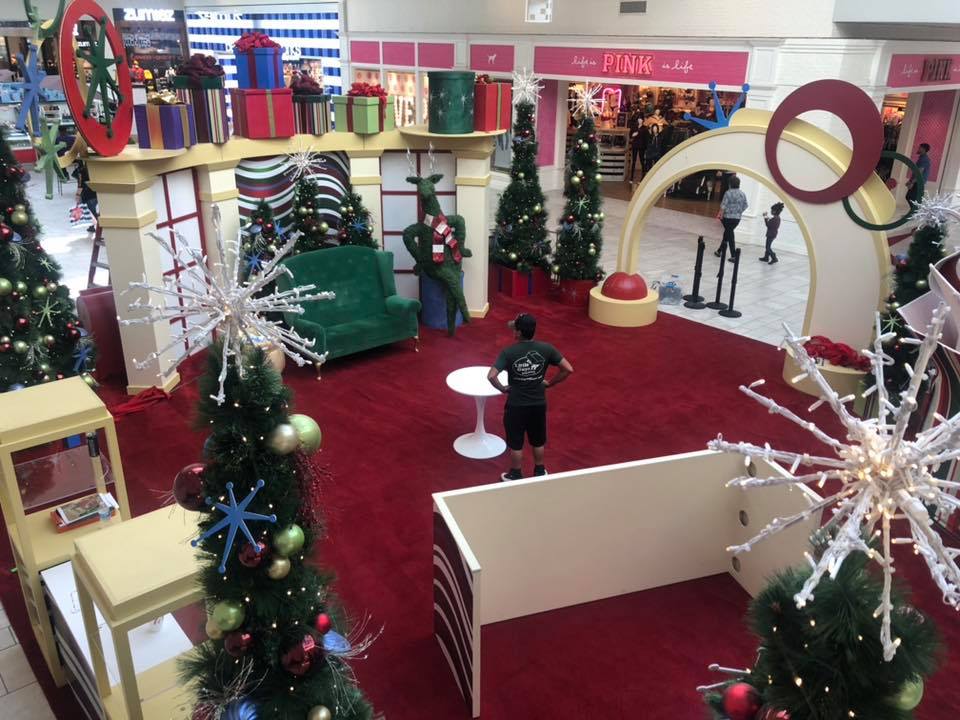 South Plains Mall Christmas decorations